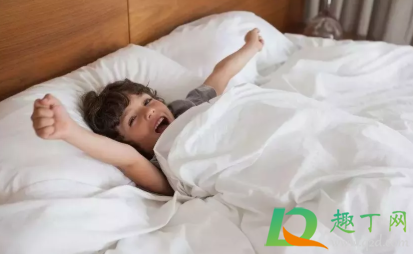 床单睡的地方发黄怎么清洗(床单躺的地方发黄怎么清洗) 床单睡的地方发黄怎么清洗(床单躺的地方发黄怎么清洗)