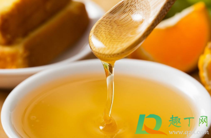 蜂蜜水多少度水冲(蜂蜜水用多少度水冲) 蜂蜜水多少度水冲(蜂蜜水用多少度水冲)