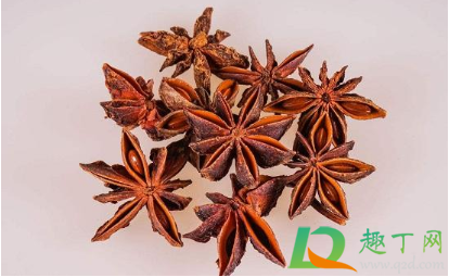 硫磺八角是怎么弄的(硫磺熏过的八角图片)