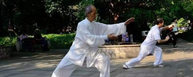 太极拳练习的五个阶段(练太极拳分为几个阶段)