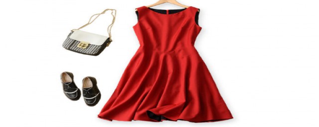 连衣裙怎么裁剪(长款连衣裙怎么裁剪)