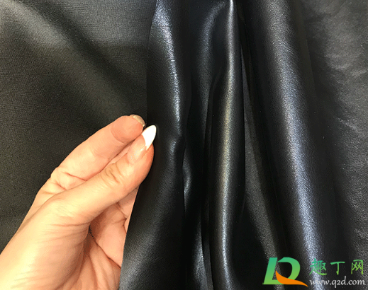 长筒靴穿上褶皱咋回事(长筒靴为什么是皱皱的) 长筒靴穿上褶皱咋回事(长筒靴为什么是皱皱的)