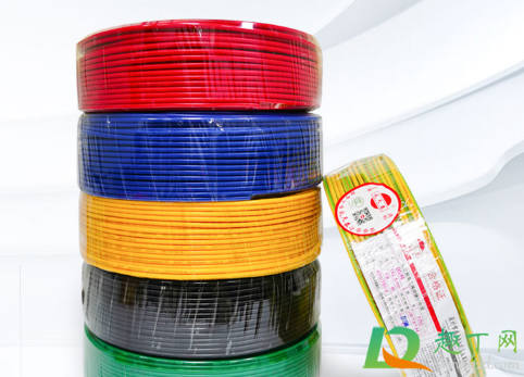 电线发烫可以继续用吗(电线发过热了还能用吗)