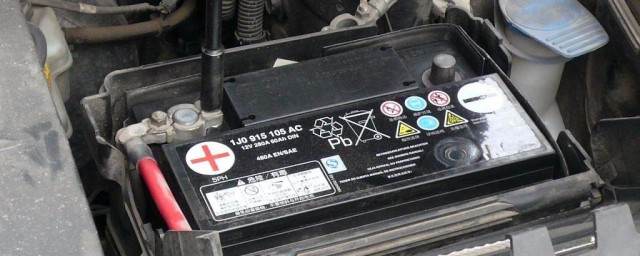 不拆汽车电瓶能不能充电(汽车电瓶不拆卸可以充电吗)