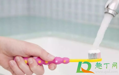 漂白牙齿后牙齿发酸怎么办(牙齿美白后发酸)