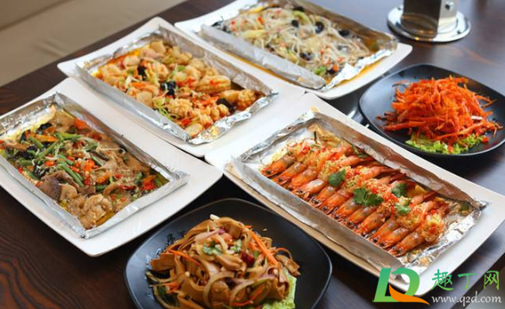 烤箱锡纸10微米可以吗(15微米和20微米的锡纸哪个适合家庭烤箱用)