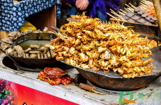 炸螃蟹用面粉还是淀粉好(炸螃蟹用什么粉好)