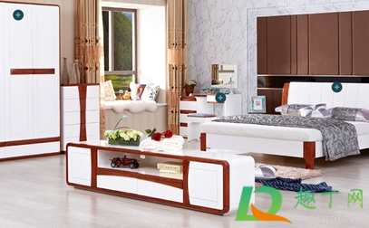 家具打蜡能上油漆吗(家具打蜡好还是上清漆)