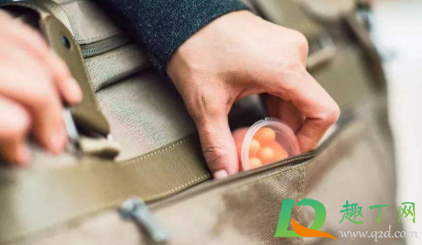 戴耳塞睡觉影响耳朵吗(经常戴耳塞睡觉对耳朵有影响吗)