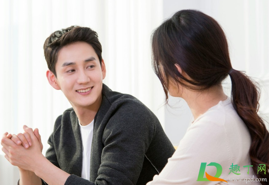 说话颤抖像在哭是病吗(紧张说话颤抖像在哭)