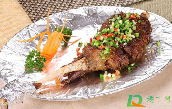 烤箱锡纸上用不用刷油(烤箱不用锡纸用油纸可以吗) 烤箱锡纸上用不用刷油(烤箱不用锡纸用油纸可以吗)