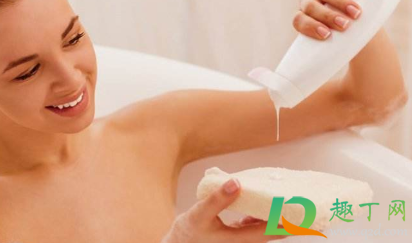 洗澡搓泥对身体有害么(长期使用搓澡泥,对身体好不好)
