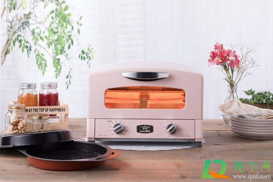 烤箱用的锡纸是一次性的吗(烤箱非得用锡纸吗)