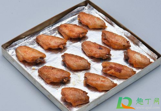 烤箱锡纸是用正面还是反面 烤箱锡纸是用正面还是反面