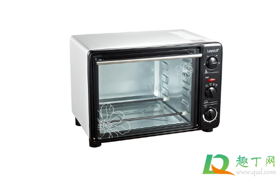 烤箱空烤前需要清洗吗(烤箱空烤之前要擦拭烤箱吗)