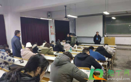保研名单会在学校官网查到吗(怎么查学校保研到哪个学校)