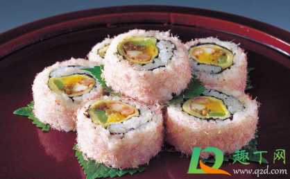 寿司可不可以热着吃(寿司要不要热了再吃)