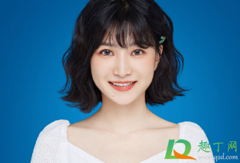 拍蓝底照片有什么要求(拍蓝底证件照有什么要求)