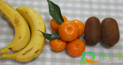 香蕉催熟还是香蕉皮催熟(熟香蕉为什么可以催熟) 香蕉催熟还是香蕉皮催熟(熟香蕉为什么可以催熟)