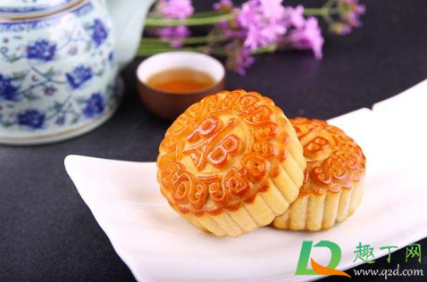 吃一个月饼血糖能高到多高(血糖高吃了一个月饼怎么办)