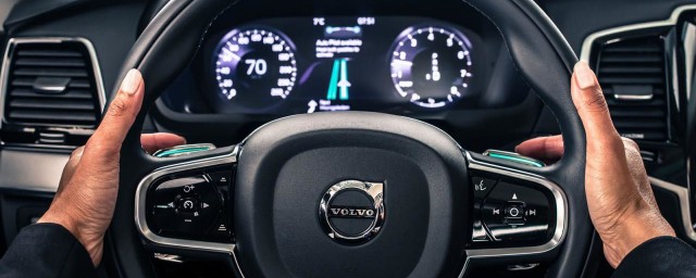 最常见的几种打方向盘手势(打方向盘姿势)