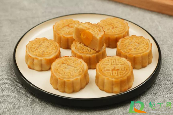 吃一个月饼要跑多少公里(一个月饼要跑步多久) 吃一个月饼要跑多少公里(一个月饼要跑步多久)