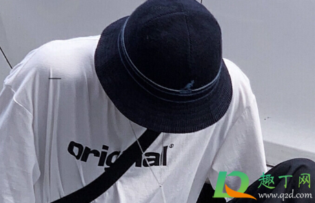 男生和你聊天突然变污怎么回复(男生对你聊污你要怎么回答他)