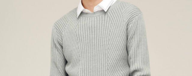 叠穿衬衫怎么配色好看(衬衫叠穿配什么外套)