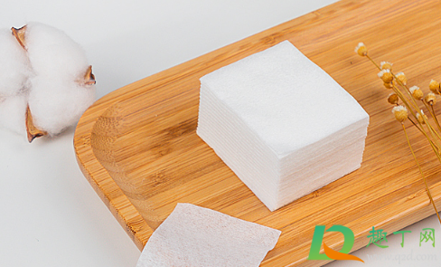 化妆棉打开后怎么保存(化妆棉的袋子怎样打开)