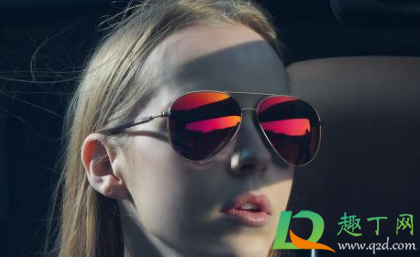 开车买墨镜是偏光好还是不偏光好(开车是带偏光好还是墨镜好)