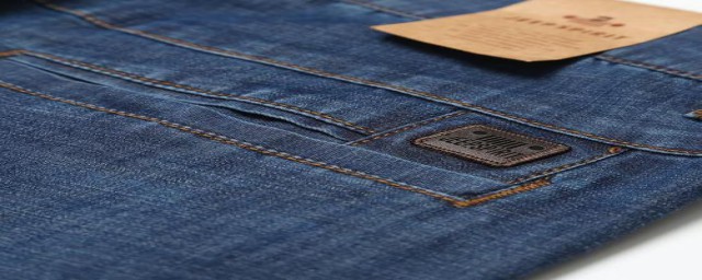 穿牛仔裤需要腰带吗(女生穿牛仔裤为什么不用腰带)