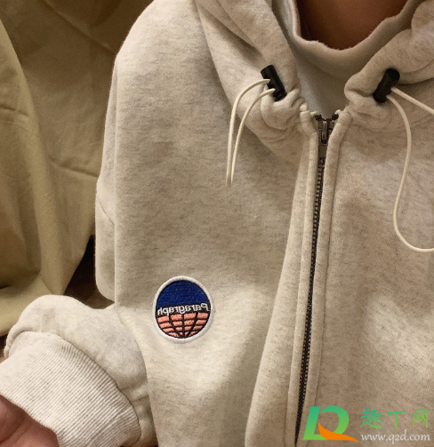 卫衣腋下有线头怎么去除 卫衣腋下有线头怎么去除