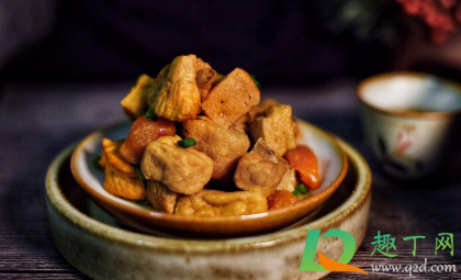 油豆腐放冷冻了还能吃吗(油豆腐能冻着保存吗) 油豆腐放冷冻了还能吃吗(油豆腐能冻着保存吗)