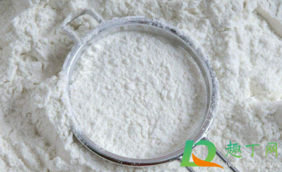 面粉起坨了还能用吗(面粉有点气味起坨还可以用吗)