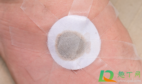 膏药能贴一晚上吗(膏药晚上能贴吗?)