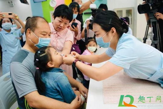 鼻喷流感疫苗不良反应有哪些(流感鼻喷疫苗接种后的不良反应)