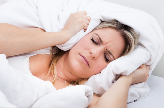 室友太吵怎么快速入睡