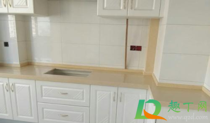 一般橱柜台面多高(橱柜台面一般宽多少,高多少)