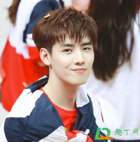 男嫂子什么梗(大哥大嫂什么梗) 男嫂子什么梗(大哥大嫂什么梗)