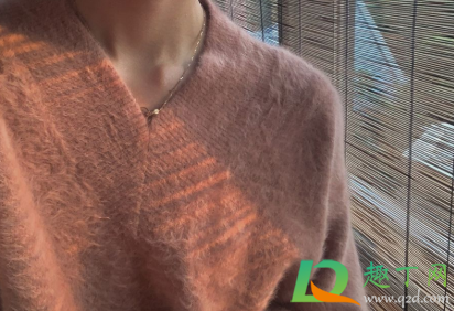 新羊毛衫掉毛是真的吗(羊绒衫掉毛是不是假的)