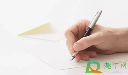 握笔的正确姿势小学生图片(小学生写字握笔姿势 图片大全)