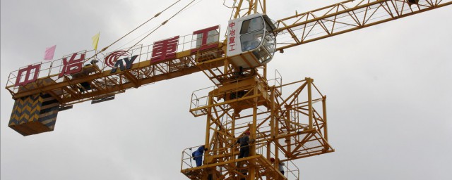 木工塔吊基础做法简述(塔吊基础如何施工)