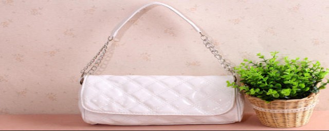 衣服和包搭配方法(衣服和包包如何搭配)