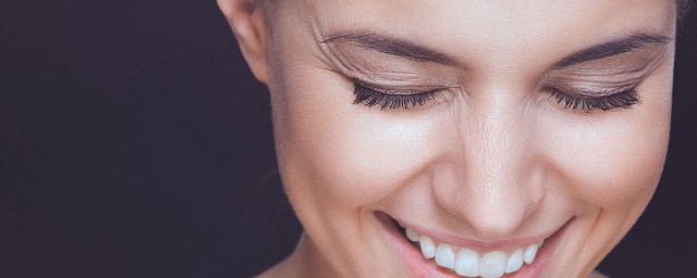 脸上有皱纹能用小苏打吗(小苏打去皱纹吗)