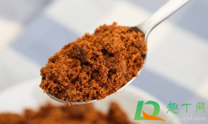 红糖结块了怎么把它弄碎(整块的红糖怎么弄碎)