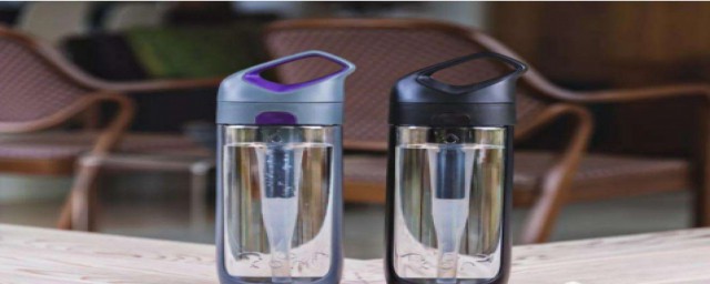 去除塑料水杯上水垢的办法(塑料口杯里的水垢去除)