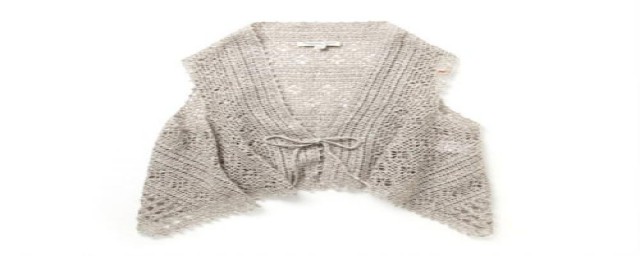 透明粉色打底搭配马甲方法(马甲配白色打底)