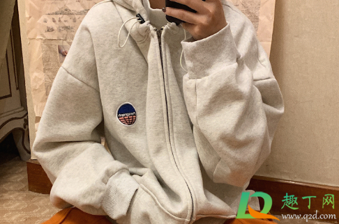 卫衣腋下有线头怎么去除 卫衣腋下有线头怎么去除