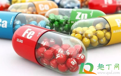 装胶囊的塑料板是什么垃圾(胶囊外包装塑封板是什么垃圾)