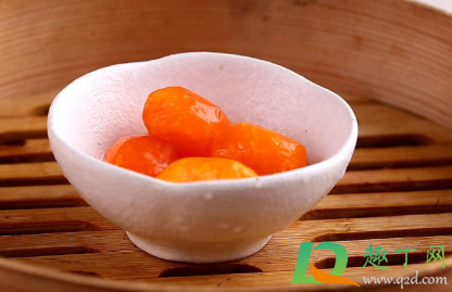 咸鸭蛋怎么看生的还是熟的(咸鸭蛋怎么看出是熟的)